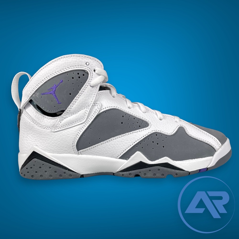 Nike Air Jordan 7 Retro Size 7Y / Wmns 8.5 Flint White Varsity Purple DJ2777-100
